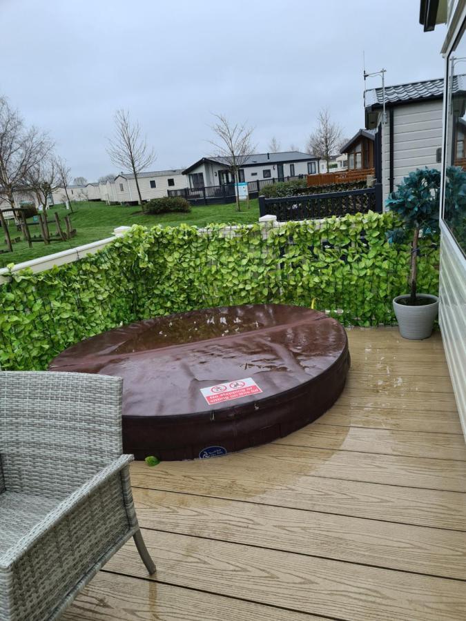 Hot Tub Hols 3 Bed Caravan At 42 Kingfisher Court Tattershall Esterno foto
